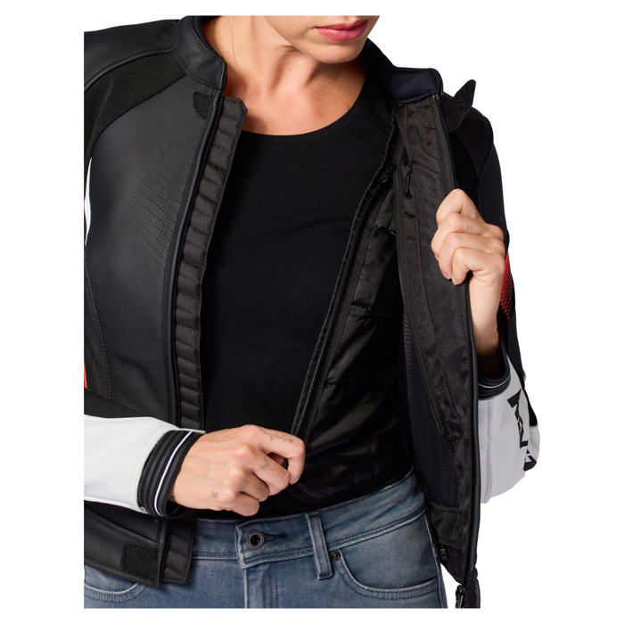 Foto: Xena 4 Dames Motorjas