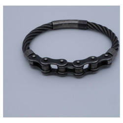 Foto: vaal zwarte gevlochten motor ketting armband SKLL